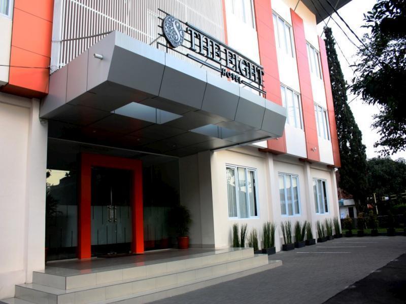 The Eight Hotel Bandung Exterior photo