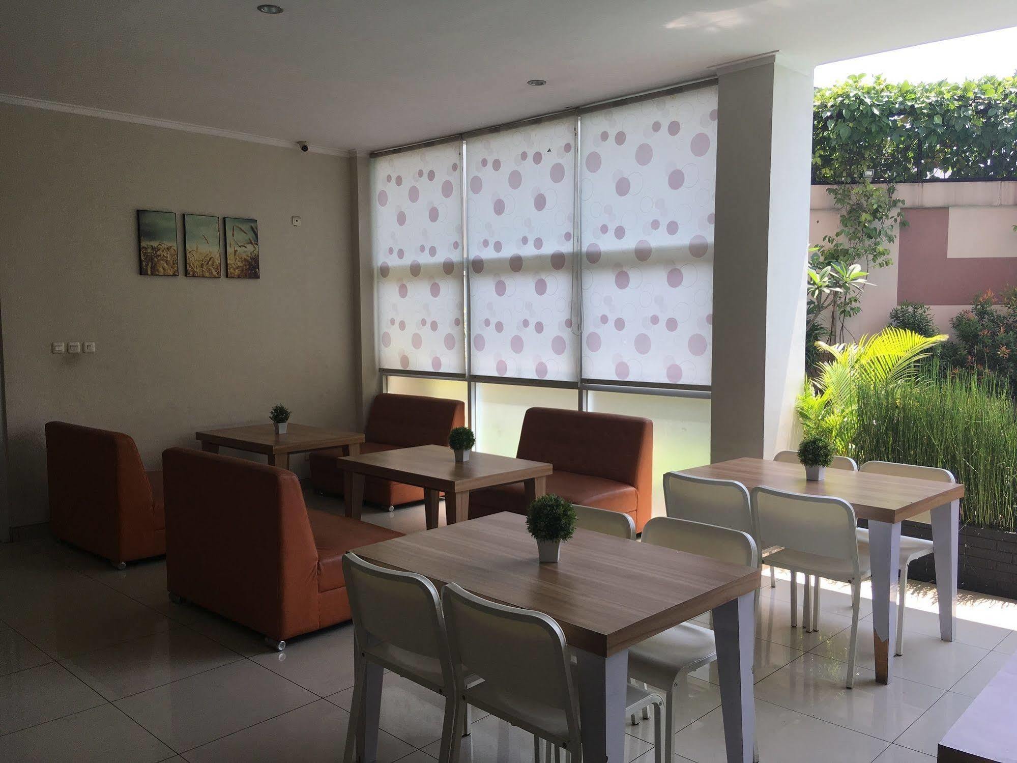 The Eight Hotel Bandung Exterior photo